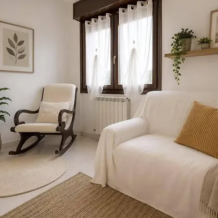 In A 2-bedroom House Apartment Sona